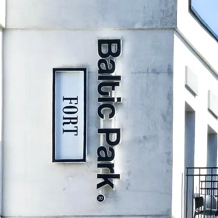 Visit Baltic - Baltic Park Fort, Z Sypialnia I Balkonem Apartment Swinemünde